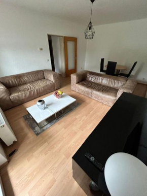 Apartment möbiliert Top lage 10min DUS Airport, Messe und Fussball Stadion
